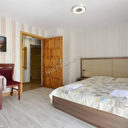 Nocleg ze śniadaniem Dworek Lesny
