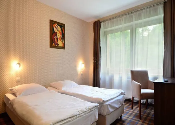 Bed & Breakfast Dworek Lesny *